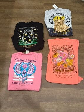 NWT Simply Southern Lot of 4 Shirts Size Large